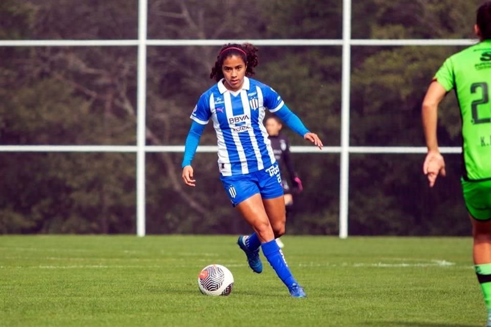 Las Rayadas se impusieron 2-0 sobre Bravas en su primer amistoso rumbo al Clausura 2024, en el duelo que marcó el debut de la costarricense Amelia Valverde como entrenadora albiazul.