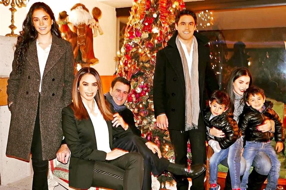 Eduardo Capetillo Gaytán cuenta que su familia por tradición se aleja del bullicio citadino en estas fechas navideñas.