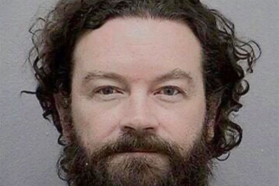 Esta imagen publicada por el Departamento de Correcciones y Rehabilitación de California (CDCR) muestra la fotografía de fichaje del actor Danny Masterson, quien fue admitido en la prisión estatal.