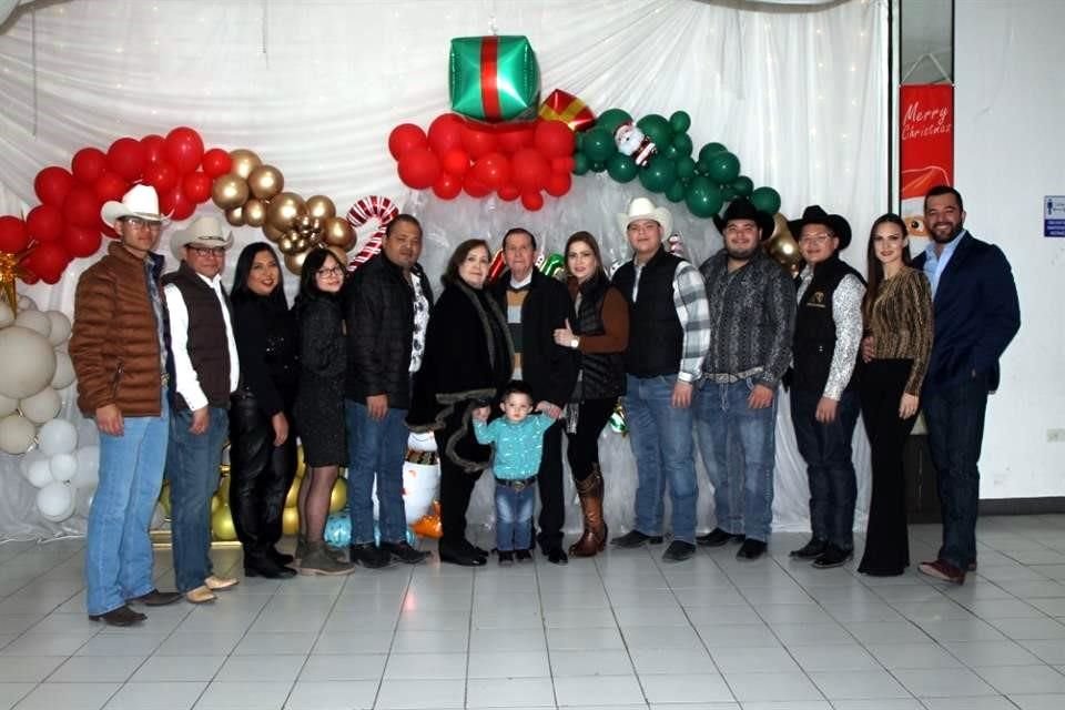 Las diferentes familias Rangel se reunieron para festejar la llegada del 2024.