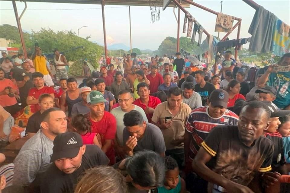 La caravana migrante que partió con miles de integrantes desde Tapachula, Chiapas, el 24 de diciembre pasado se desintegró este 2 de enero.