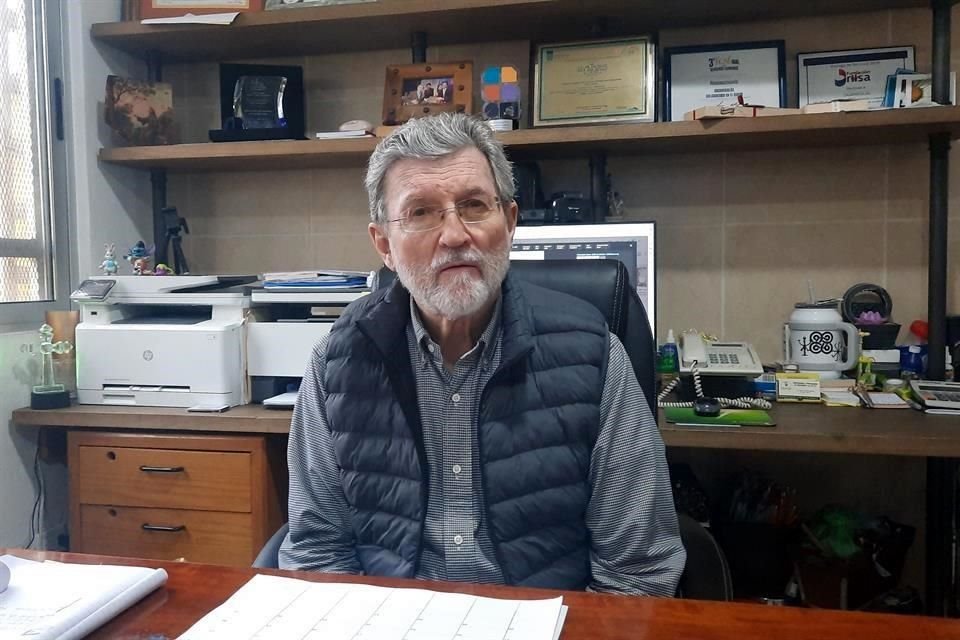 El Padre Luis Eduardo Villarreal, representante de Casanicolás.