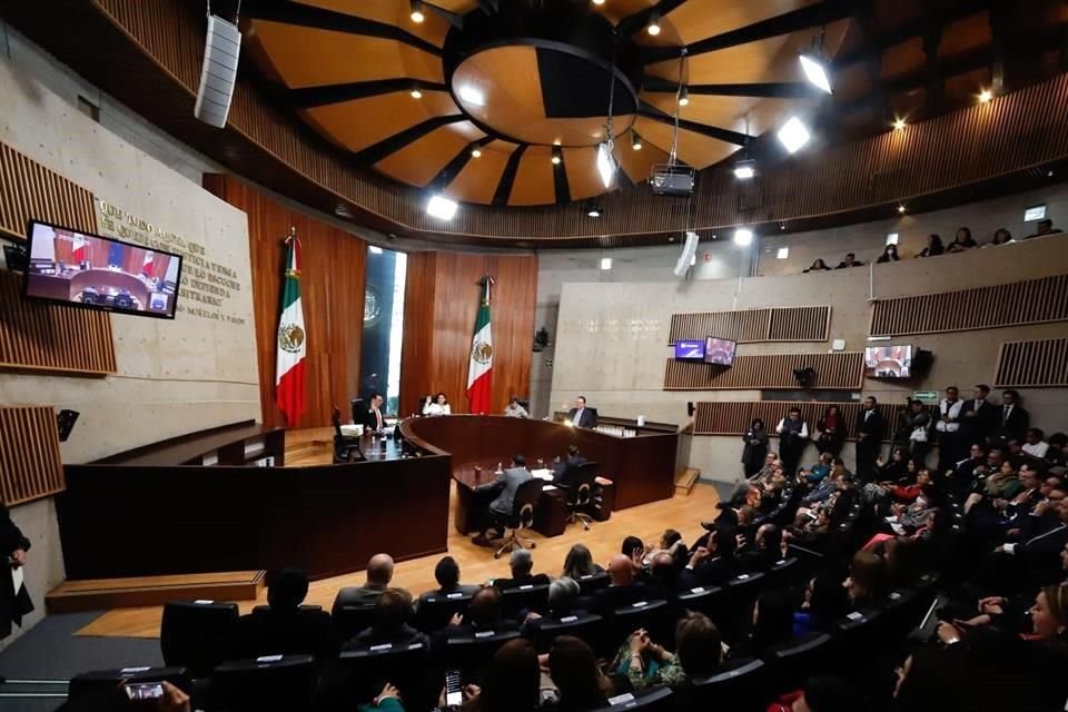 Soto dijo que habrá un Tribunal Electoral autónomo e independiente.