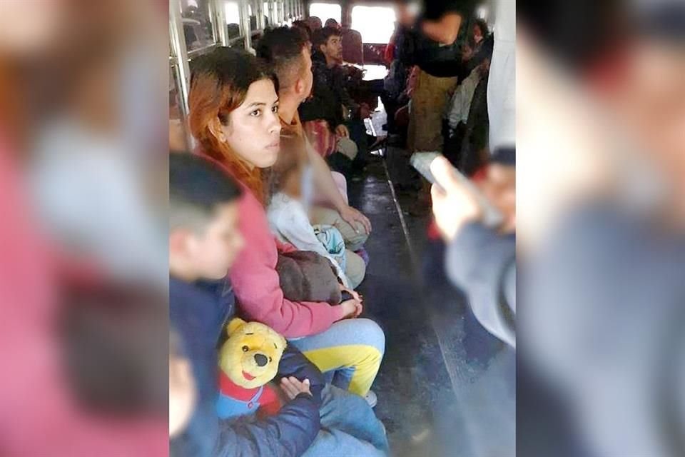 Aunque autoridades presumieron un rescate, los 32 migrantes plagiados en Tamaulipas fueron liberados sin que hubiese detenidos.