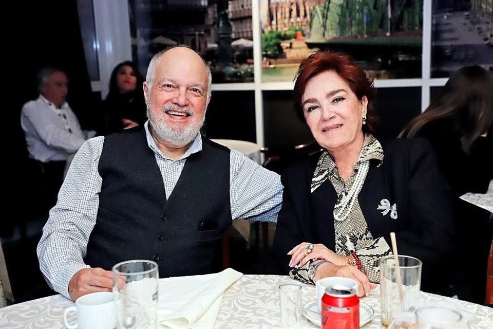 Enrique Carlín y Marcela de Carlín