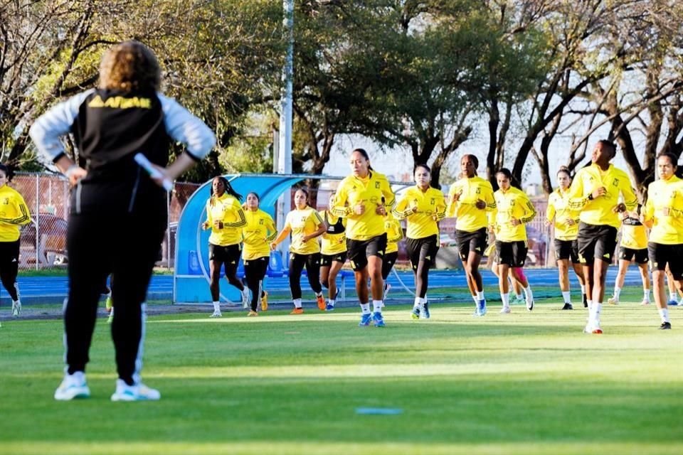 Tigres Femenil, en un entrenamiento en las instalaciones del Cedeco.