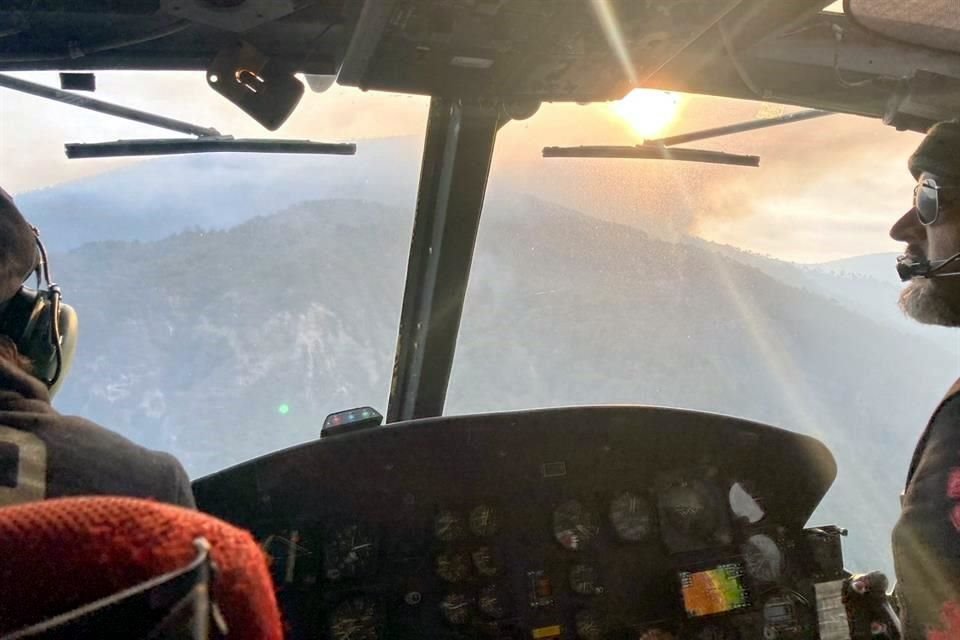 Luego se las 18:00 horas, Protección Civil del Estado emitió un informe para cerrar el día de labores en el combate al fuego.