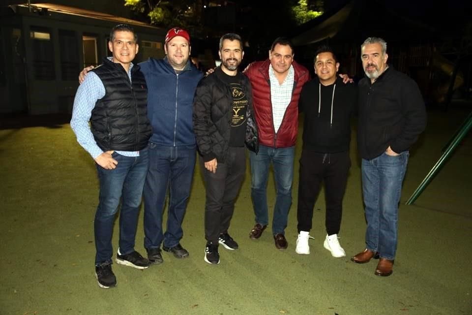 José Castellanos, Roberto Farías, Pablo Tamez, César Abarca, César Cuéllar y César Dacanini