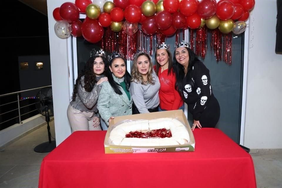 Alma Morales, Magdis Ochoa, Sara Guerra, Jennifer Barajas y Mahyra Velázquez