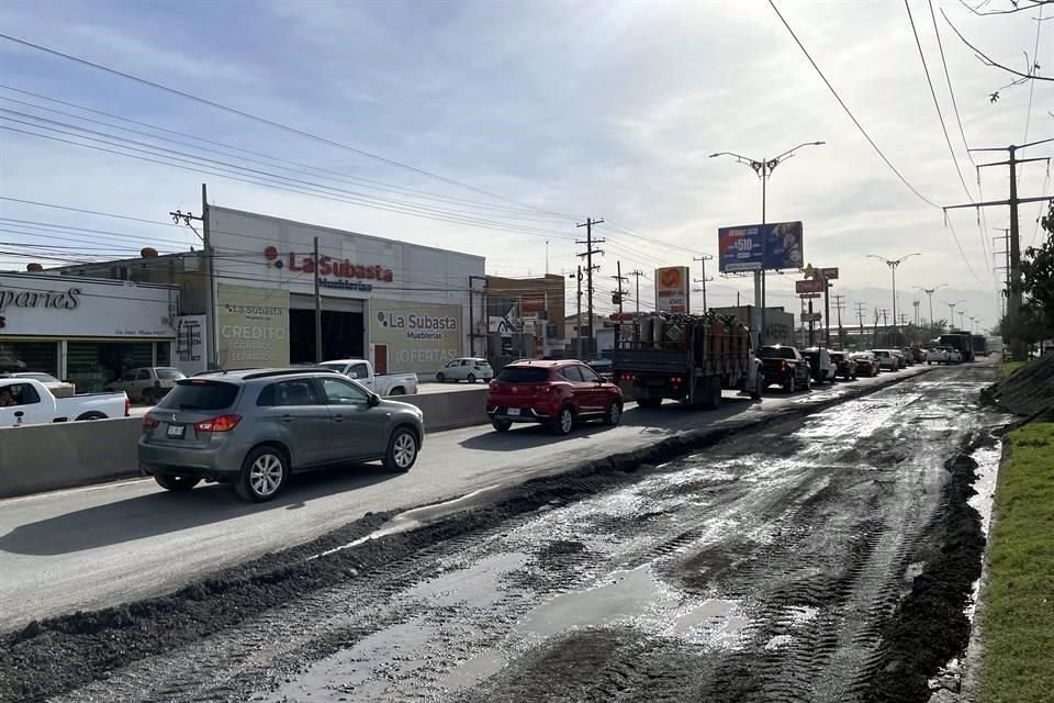 Los trabajos de rehabilitación en el cuerpo de norte a sur todavía siguen en la Avenida López Mateos.