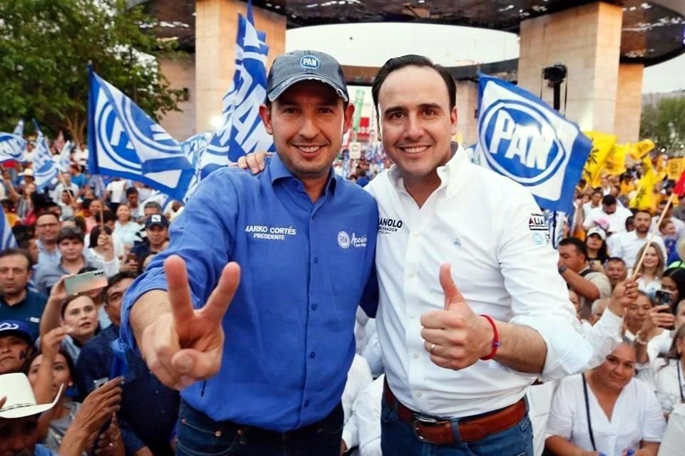 En campaña por la gubernatura de Coahuila en 2023, el dirigente del PAN, Marko Cortés, acompañó a Manolo Jiménez, actual Gobernador de la entidad.