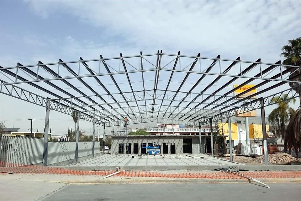 Personal de las obras confirmó que los trabajos son parte de los proyectos estatales anunciados.