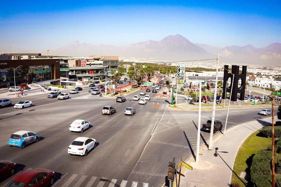 Se estará habilitando una conexión de las calle Alejandro de Rodas entre Cumbres San Agustín y Puerta de Hierro que se pretende sea utilizada por vecinos de la Avenida Puerta de Hierro.