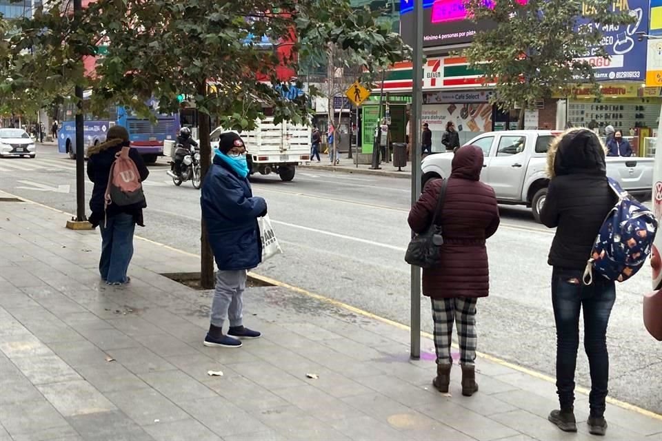 En el Centro, dijeron, que unidades demoraron entre 30 y 40 minutos adicionales al promedio de espera.