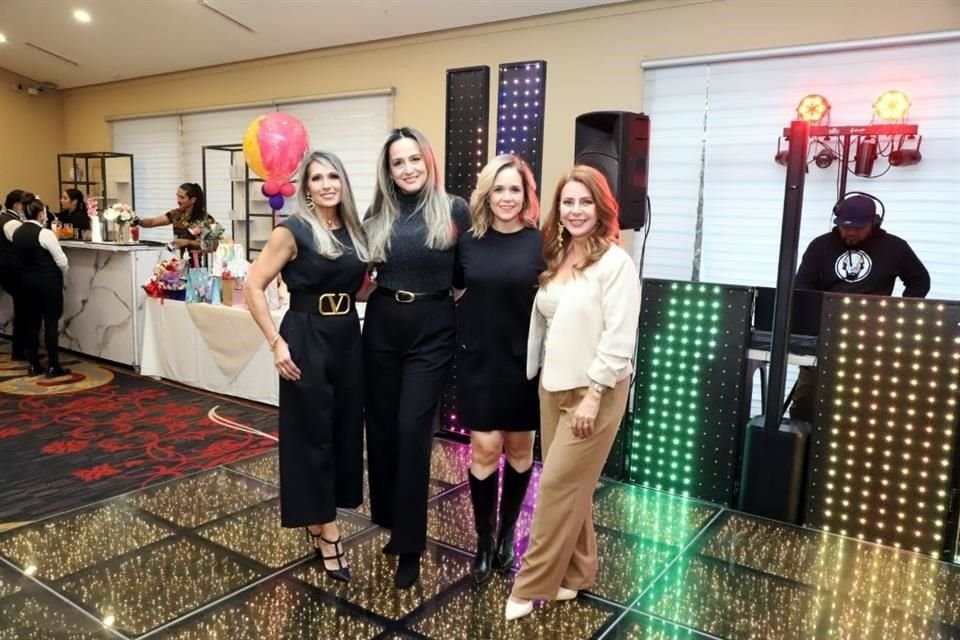 Marisela de Montemayor, Betty Ochoa de Treviño, Janella Luis y Carla Eugenia Treviño