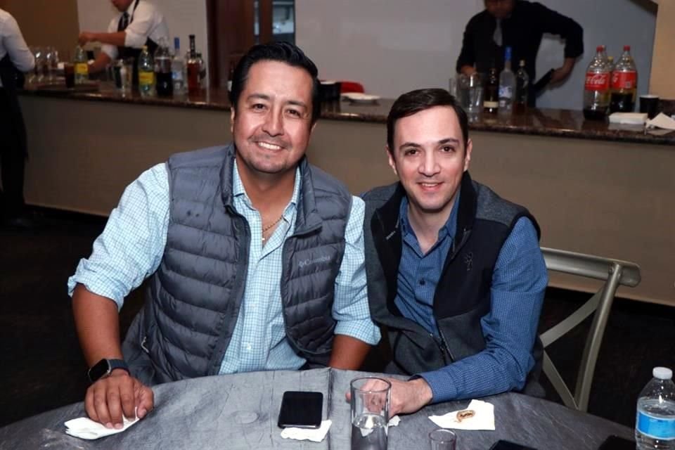 Edgar Monroy y César Gómez