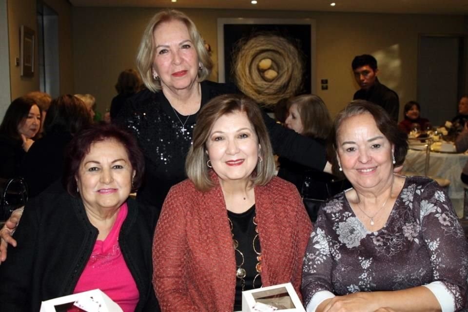 Doris Alanís, Rosy García, Lily Sandoval y Laura Garza