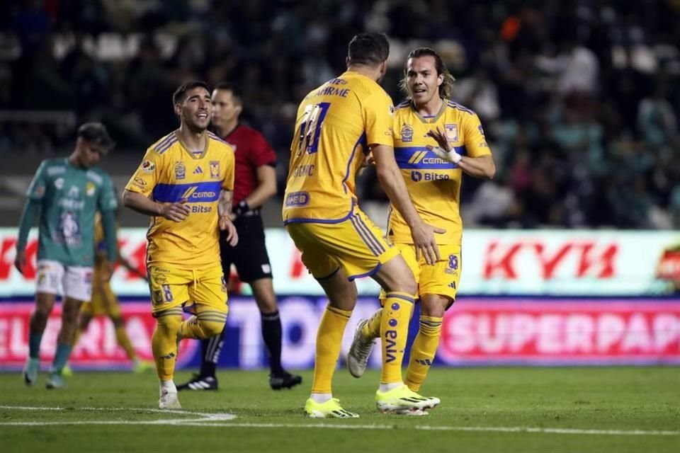 Previa al gol del francés, Sebastián Córdova puso el 1-1 en el encuentro.