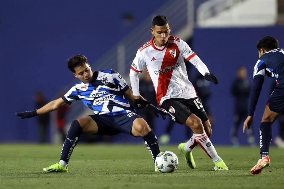Rayados y River Plate igualaron este miércoles 1-1 en duelo amistoso jugado en Dallas Texas, donde Rodrigo Aguirre y Andrés Herrera anotaron los goles.
