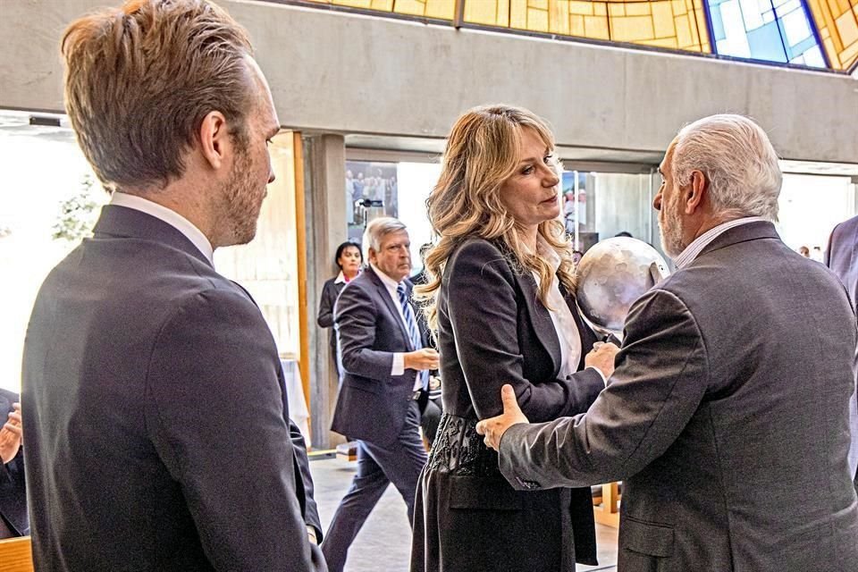 Carlos Bremer, Adriana Ibarra de Bremer y Ángel Losada
