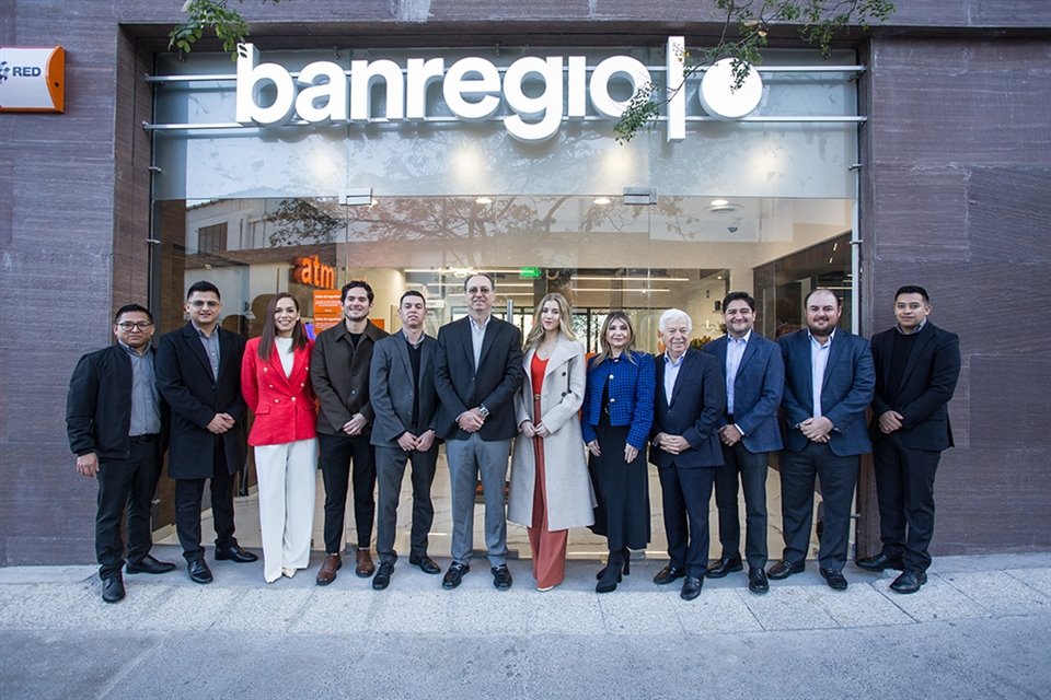 Eliseo González, Byron Martínez, Ana Varela, Carlos Viveros, Alan Ayala, Jorge Reyes, Lory Dávalos, María del Carmen Torres, Héctor Cantú, Enrique Cisneros, Jesús González, Mauricio Azael Treviño