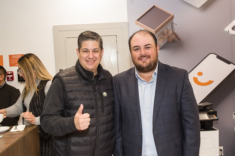 Emmanuel Hinojoza, Director General Casa Benell y Jesús González, Director Territorial Nuevo León Noreste