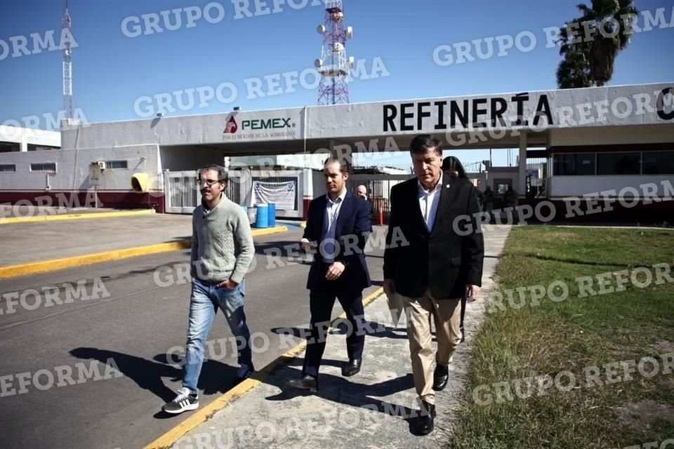 El Secretario de Medio Ambiente, Alfonso Martínez y el Regidor de San Pedro, Javier González.