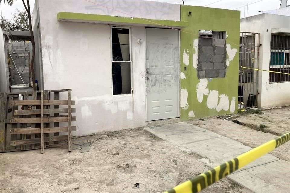 La mujer, quien vivía con cuatro hijos, fue asesinada en el domicilio.