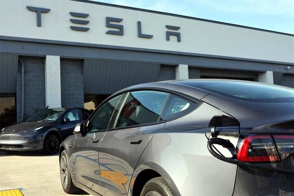 Con esta demanda, Tesla se expone a una posible sentencia multimillonaria. 