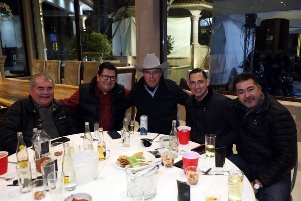 Raymundo Flores, Mario Sepúlveda, Andrés Cantú, Filiberto Flores y Carlos Salinas