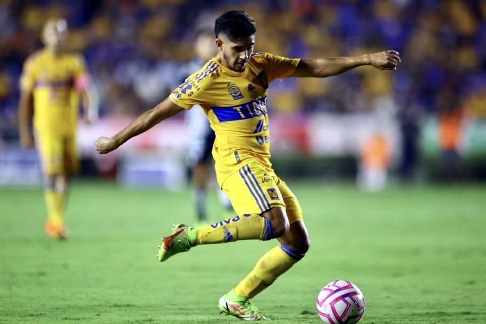 Jesús Garza jugará como titular por el lesionado Javier Aquino.