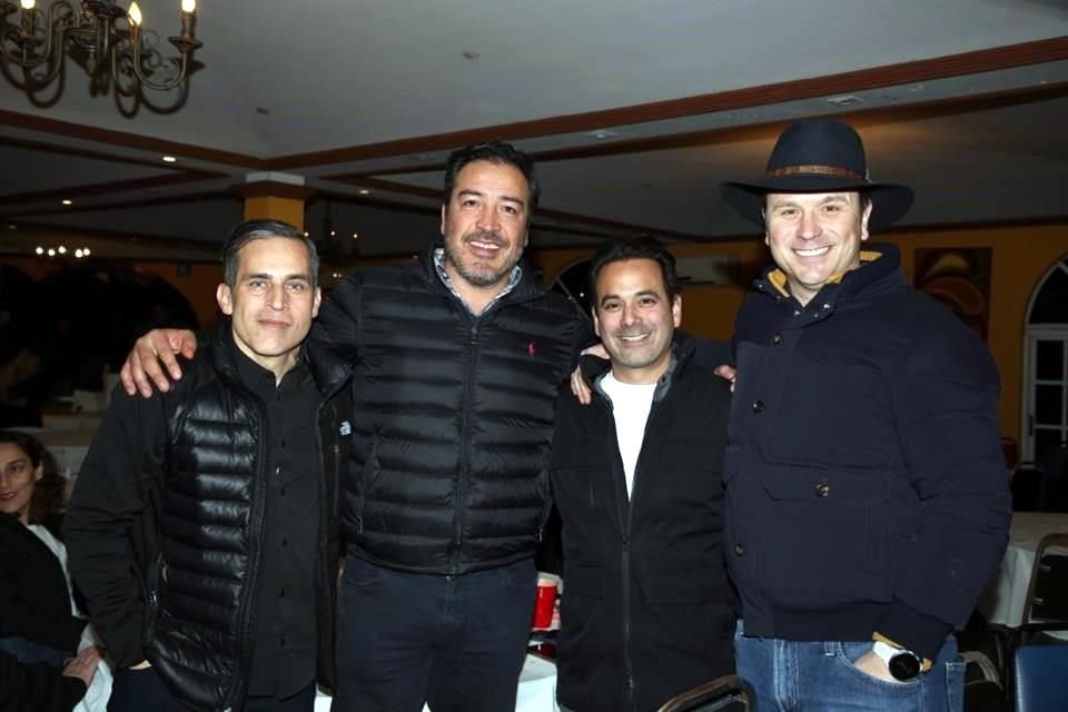 Adrián Flores, Juan Vázquez, Jorge Vergara y Hernán Treviño