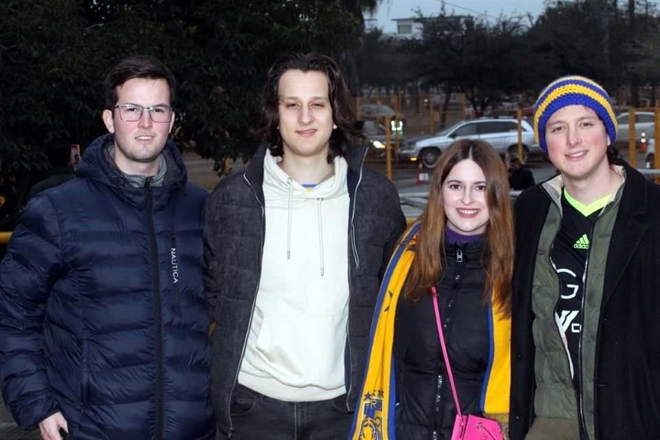 Asdrubal Elizondo, Ivan Tamez , Iliana Alvarez y Lafiro Tamez