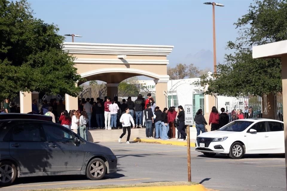 La agresión fue poco después de las 8:00 horas, en el salón 15 del área 2, donde había alumnos de cuarto semestre, del programa Bilingüe.