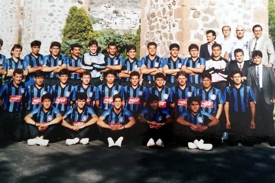 En la 1992-1993, Osvaldo Batocletti y Tomás Boy formaron parte del cuerpo técnico queretano.