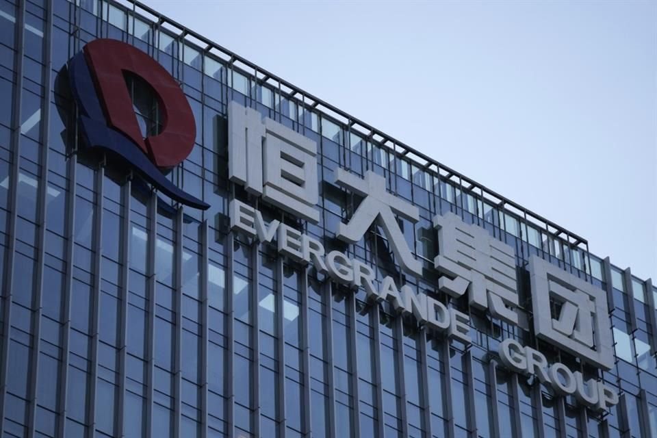 Evergrande contaba con cerca de 70 mil empleados a tiempo completo a finales de 2022.