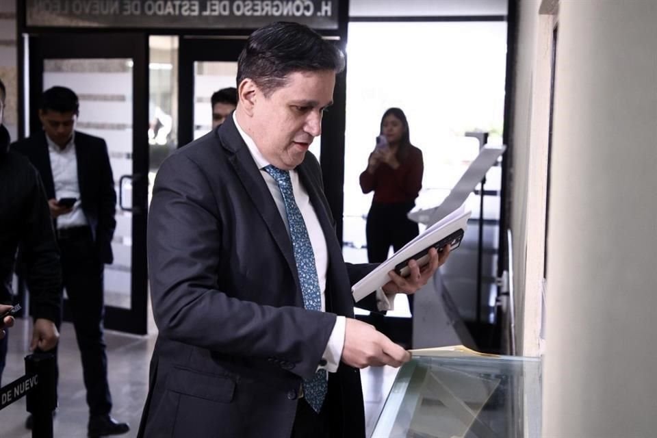 Ulises Carlín, Consejero Jurídico del Ejecutivo estatal.