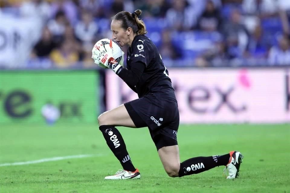 Tras su paso por el futbol español y escocés, Tajonar fue anunciada en junio pasado por el equipo de Monterrey.