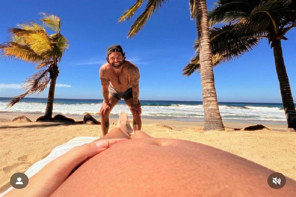 Los actores Michelle Renaud y Matías Novoa esperan su primer hijo juntos; se conocieron en 2021, cuando actuaron en Doblemente Embarazada 2.
