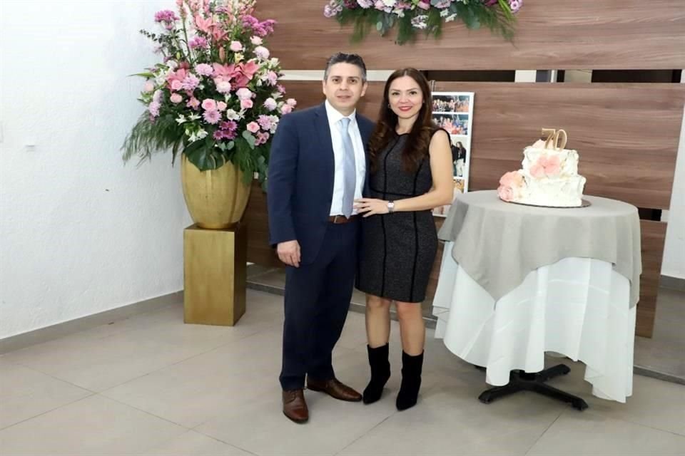 Luis Alberto Delgado y Priscila Garza