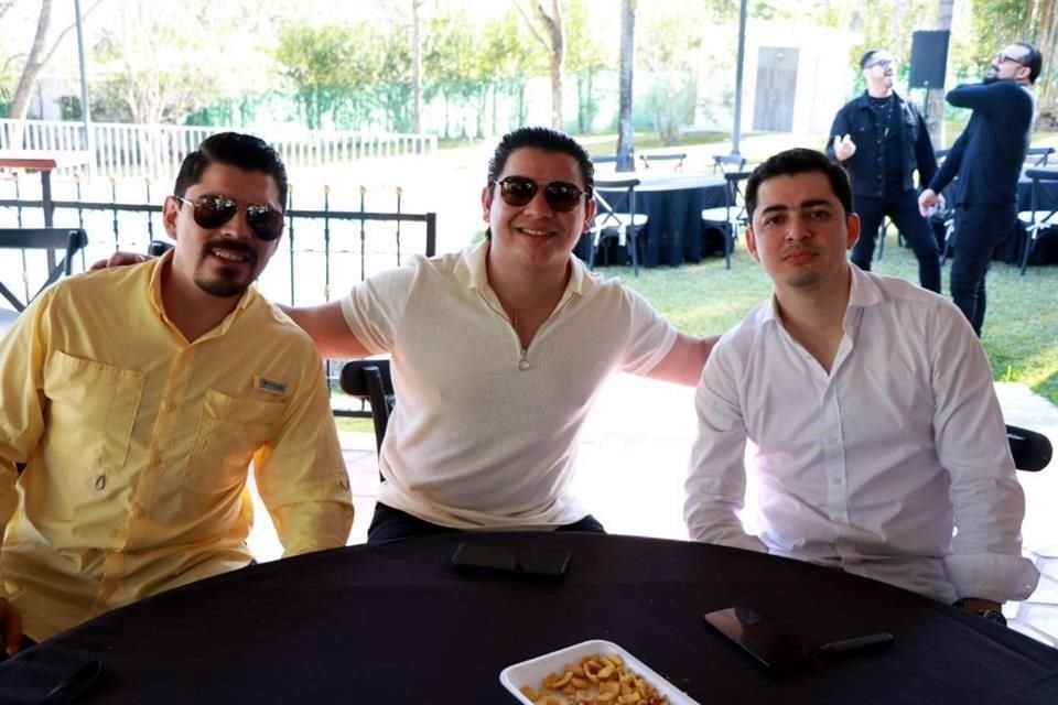 César Leza, Gustavo Andrade y César Aguilar