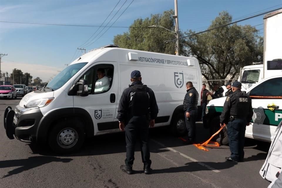 Una hielera que en su interior contenía una cabeza humana fue dejada afuera del Reclusorio Norte, junto a un mensaje.