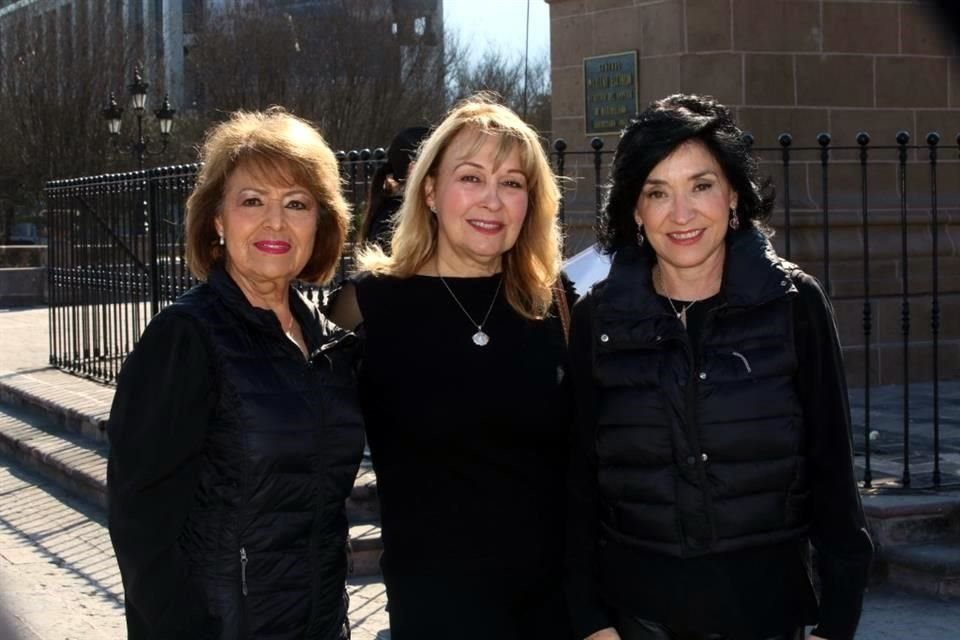 Silvia Núñez, Lupita Garza y Nora Cantú