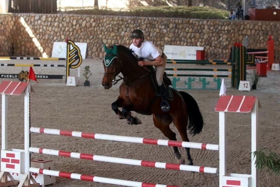 Rodrigo Seoane Weskamp montando a Kiara Elite LS