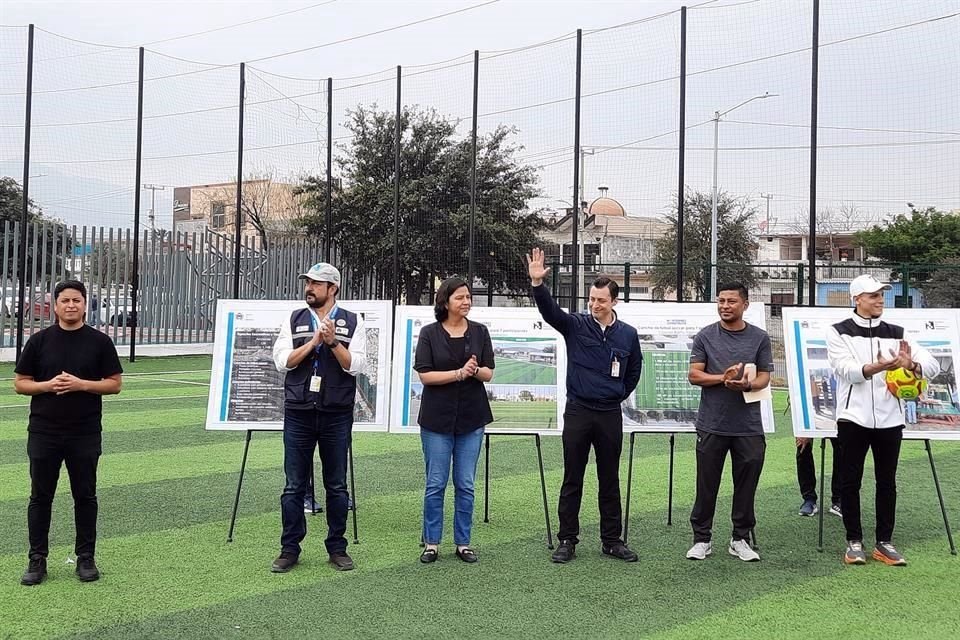Entregan cancha de fútbol