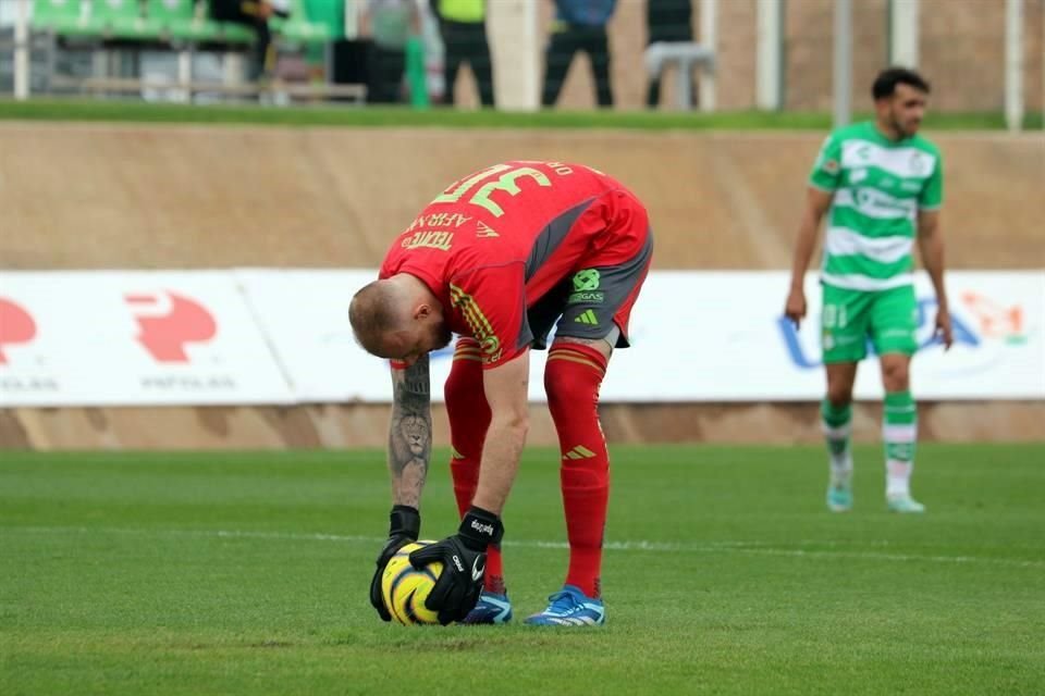 Miguel Ortega anotó vía penal para darle el 1-1 al equipo felino.