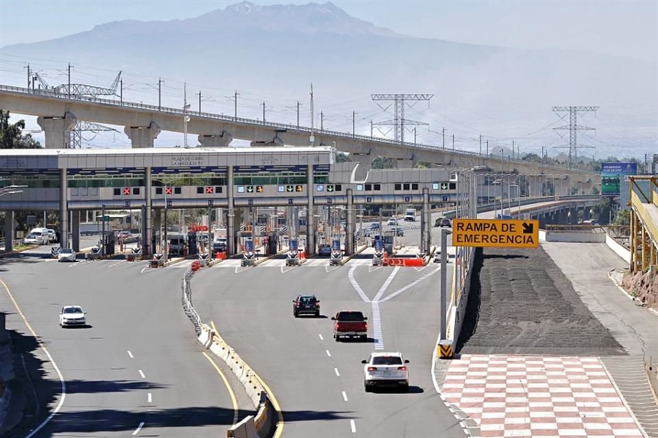 En autopistas como la México-Cuernavaca el ajuste será 9.5 por ciento para quedar en 149 pesos, la México-Querétaro y la México-Puebla ahora tienen un precio de 216 pesos, lo que representa un aumento de 5.8 por ciento.