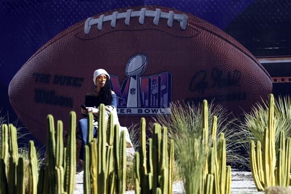 En las inmediaciones del estadio todo estaba listo para el arranque de la fiesta de la NFL.