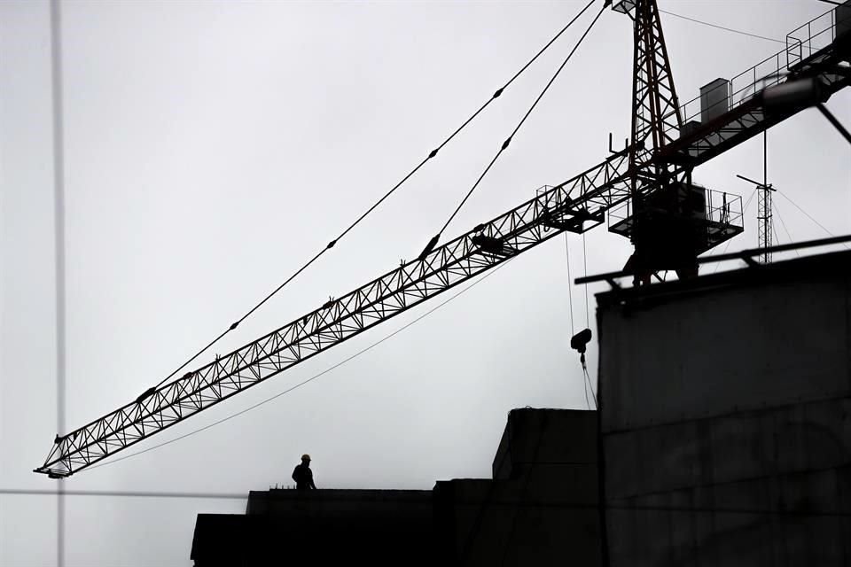 Dentro de la IFB, el grupo de la construcción disminuyó 1.28 por ciento mensual en abril.