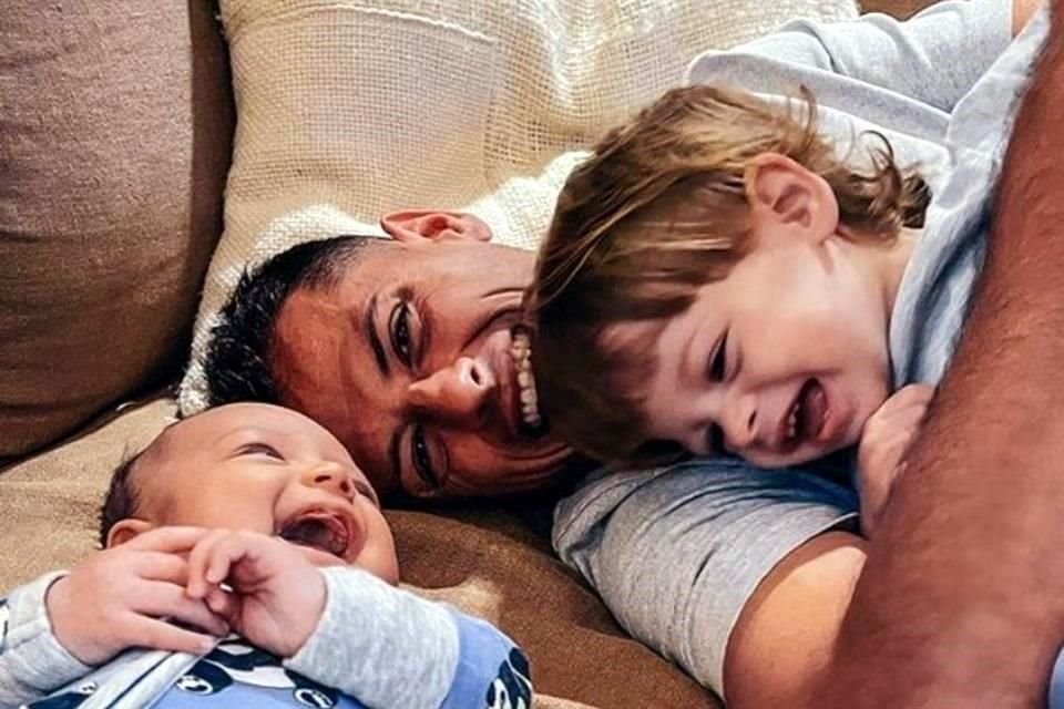 Javier Hernández tuvo dos hijos en su relación con Sarah Kohan.